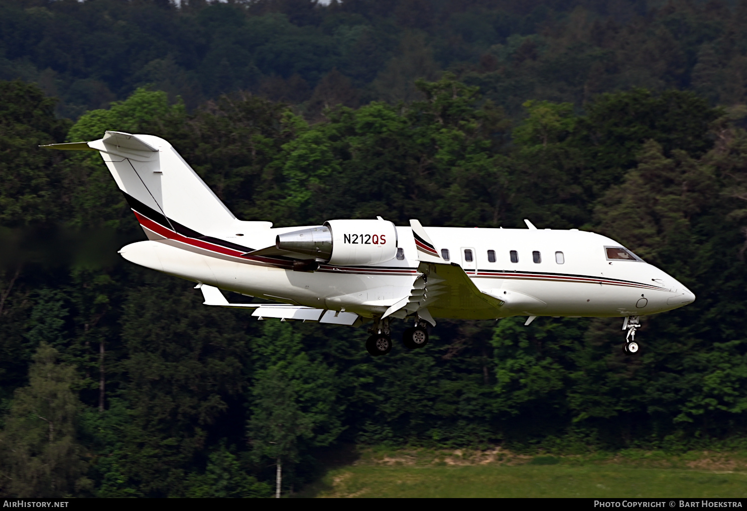Aircraft Photo of N212QS | Bombardier Challenger 650 (CL-600-2B16) | AirHistory.net #465423