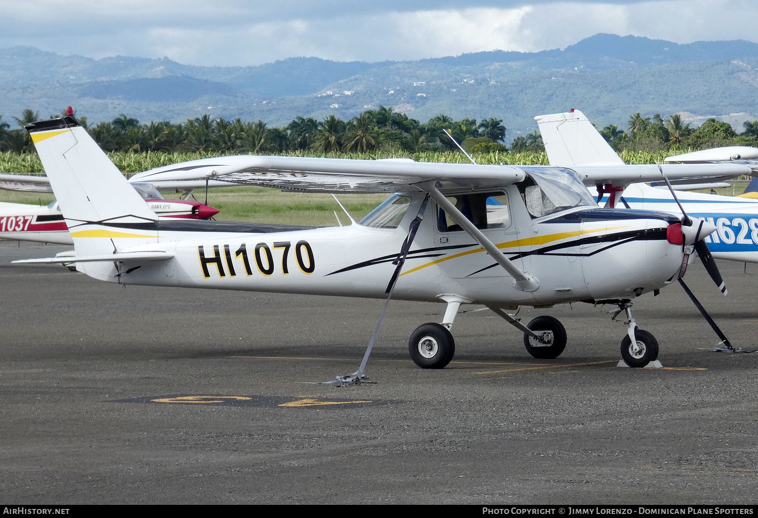 Aircraft Photo of HI1070 | Cessna 150M | AirHistory.net #465564