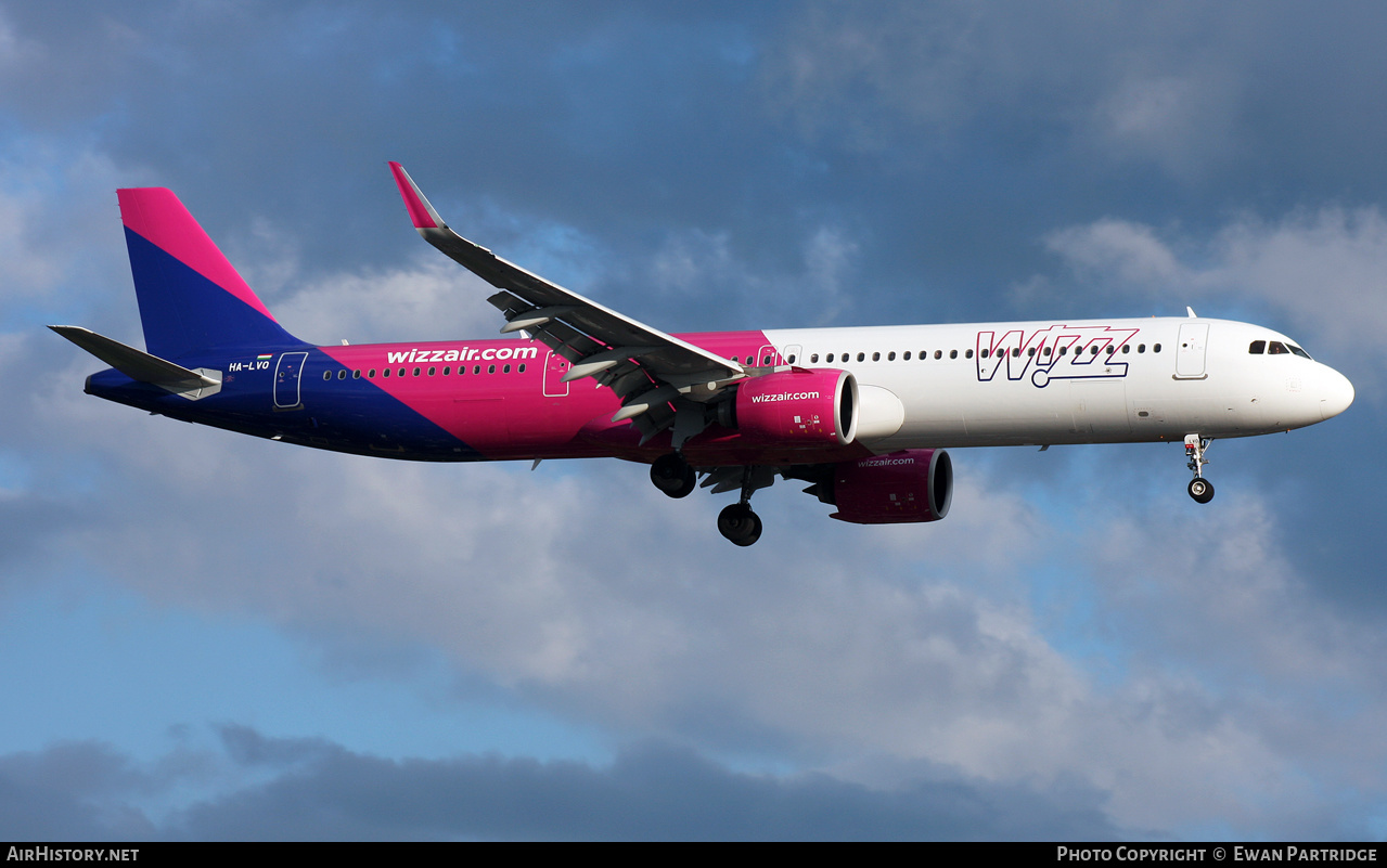 Aircraft Photo of HA-LVO | Airbus A321-271NX | Wizz Air | AirHistory.net #465605