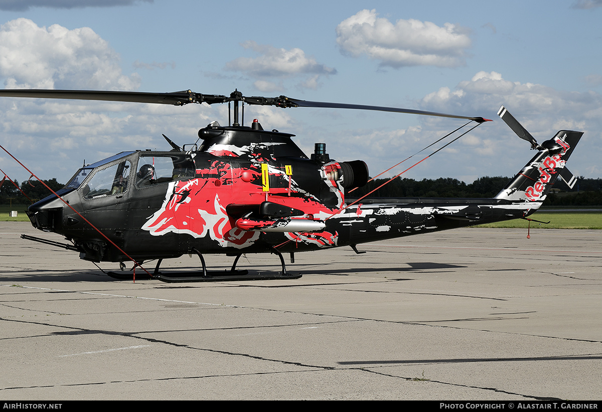 Aircraft Photo of N11FX | Bell AH-1G Cobra (209) | Red Bull | AirHistory.net #465640