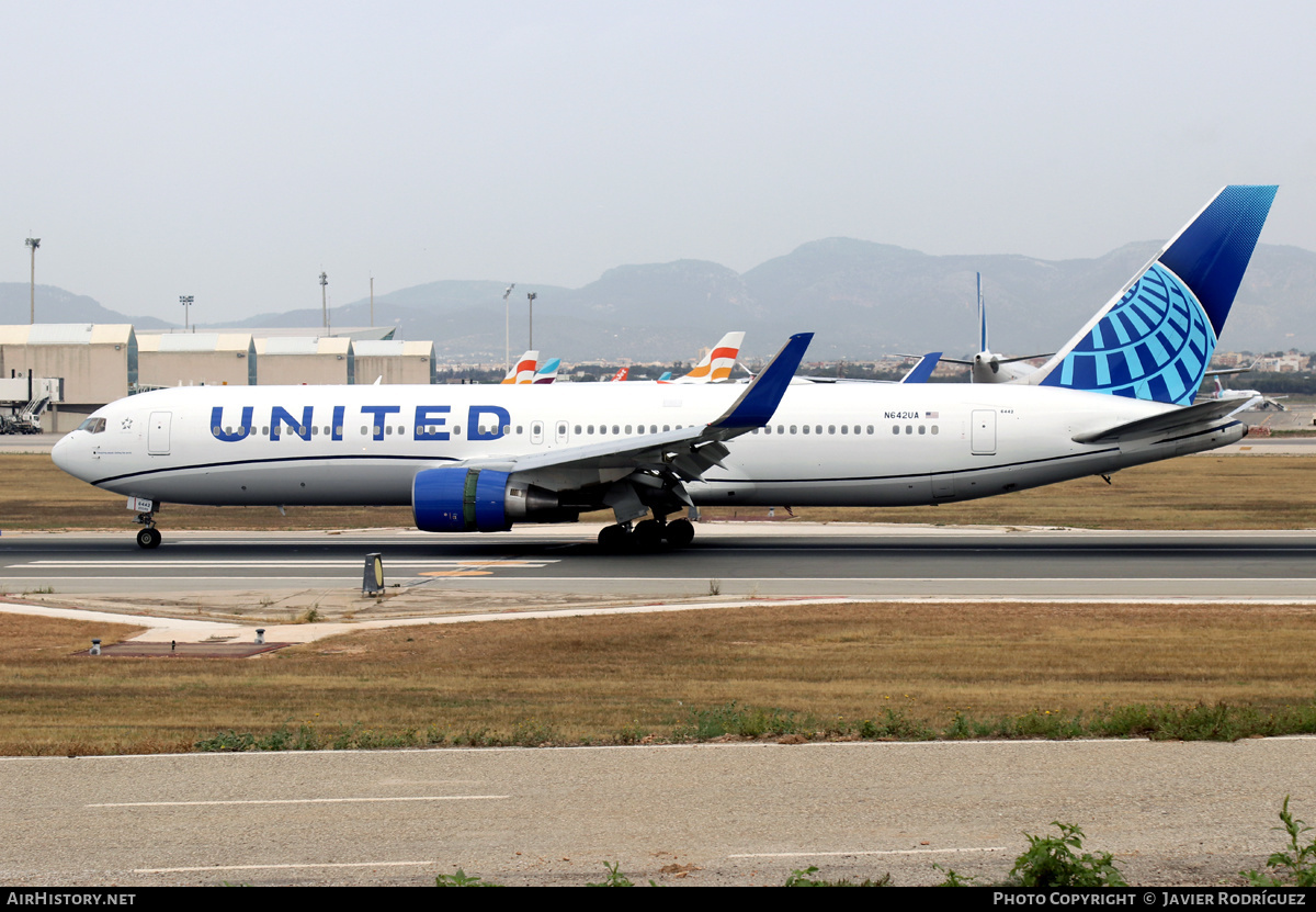 Aircraft Photo of N642UA | Boeing 767-322/ER | United Airlines | AirHistory.net #465703