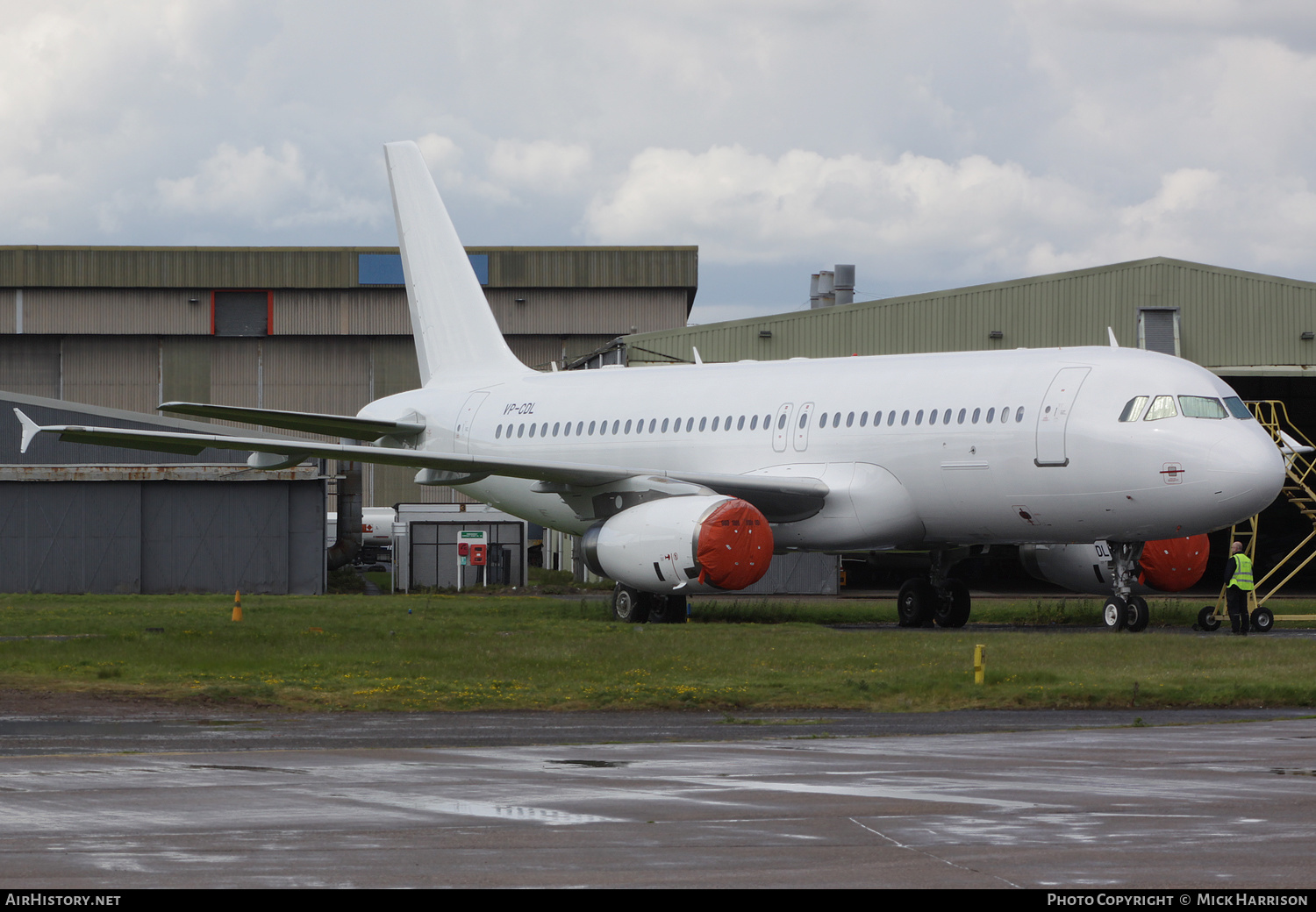 Aircraft Photo of VP-CDL | Airbus A320-232 | AirHistory.net #465882