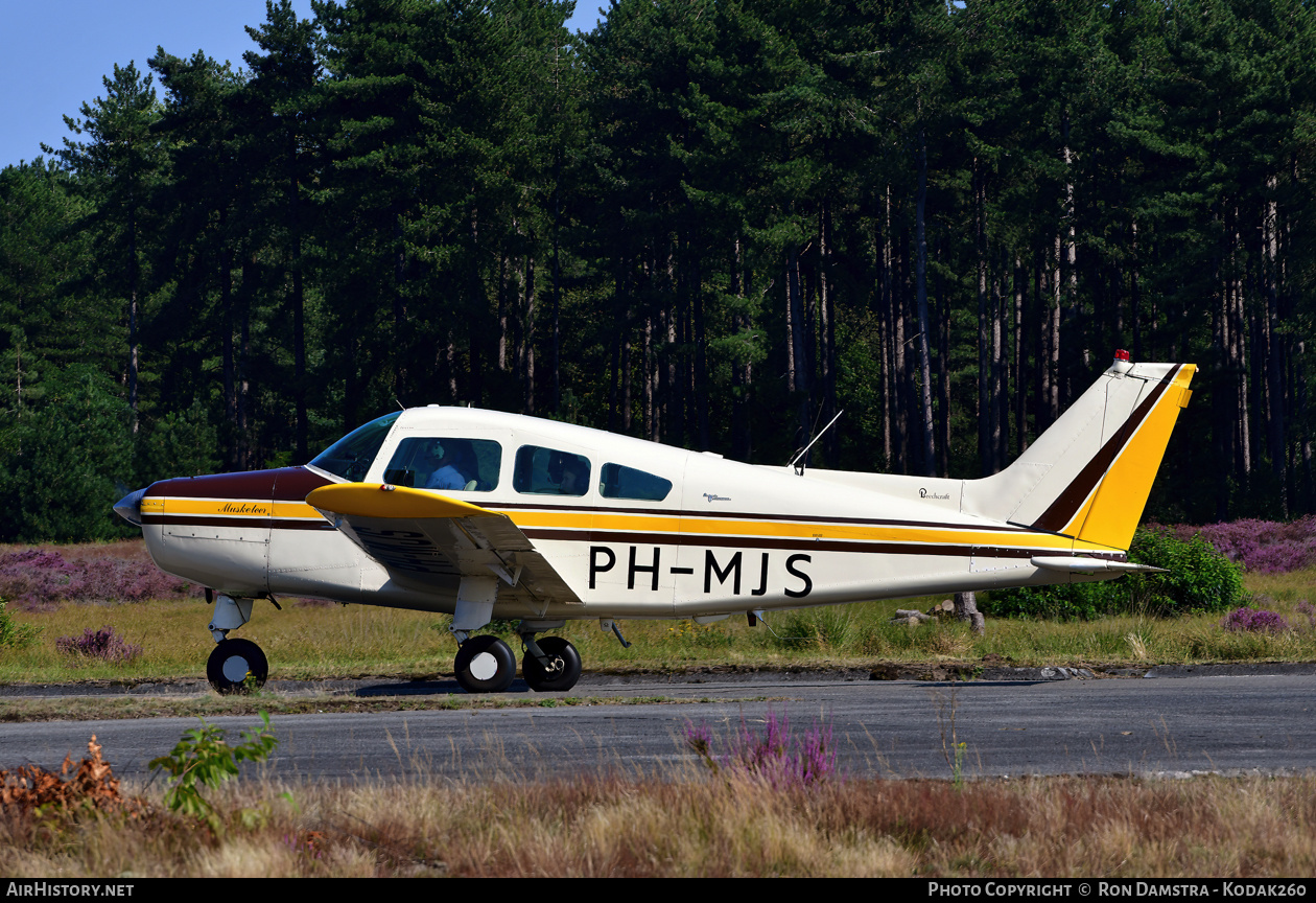 Aircraft Photo of PH-MJS | Beech A23A Musketeer Custom III | AirHistory.net #465919