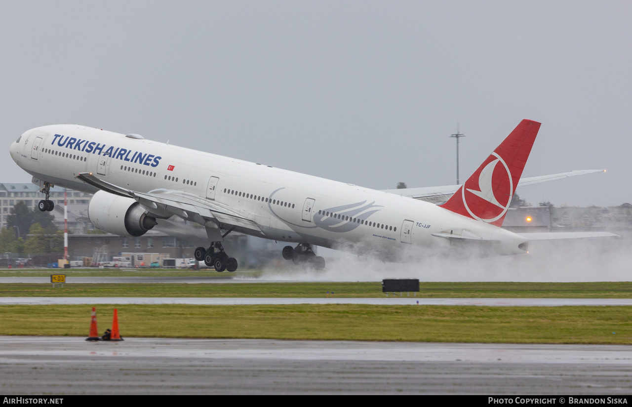 Aircraft Photo of TC-JJF | Boeing 777-3F2/ER | Turkish Airlines | AirHistory.net #466059