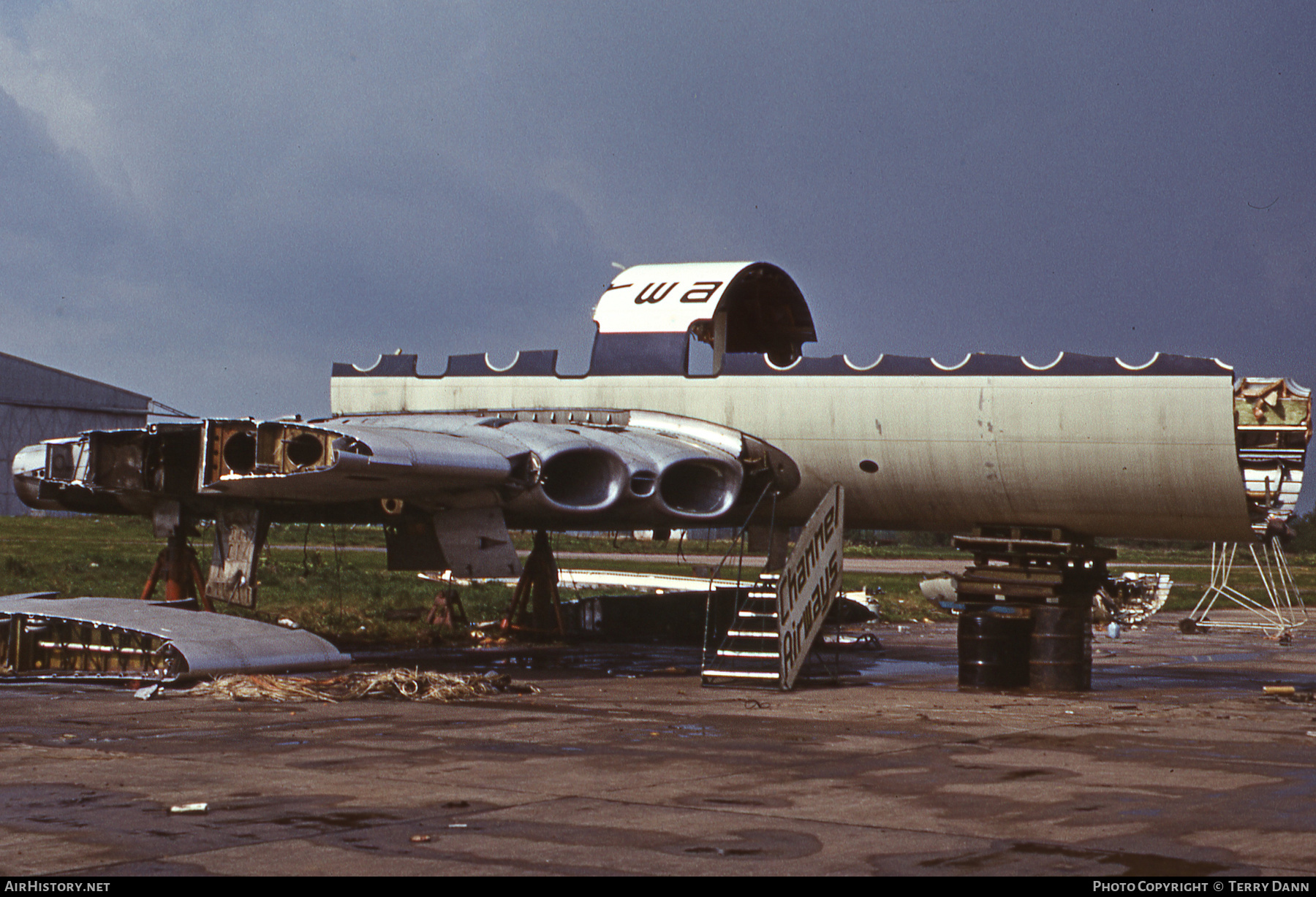 Aircraft Photo of G-ARDI | De Havilland D.H. 106 Comet 4B | Channel Airways | AirHistory.net #466153