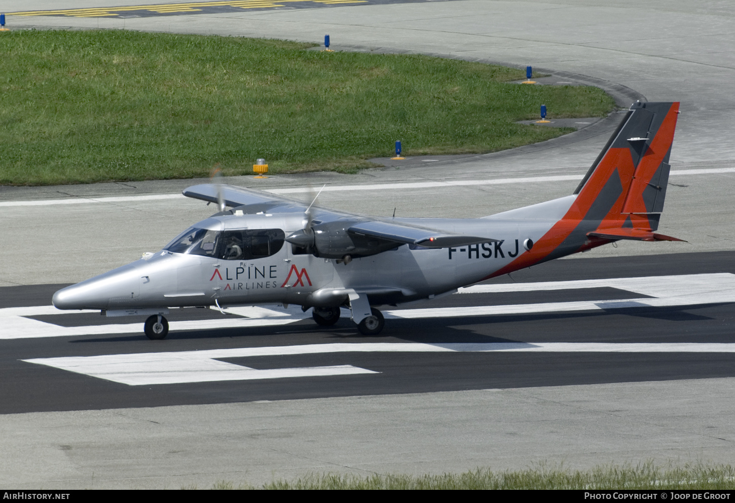 Aircraft Photo of F-HSKJ | Vulcanair AP-68TP-600 A-Viator | Alpine Airlines | AirHistory.net #466175