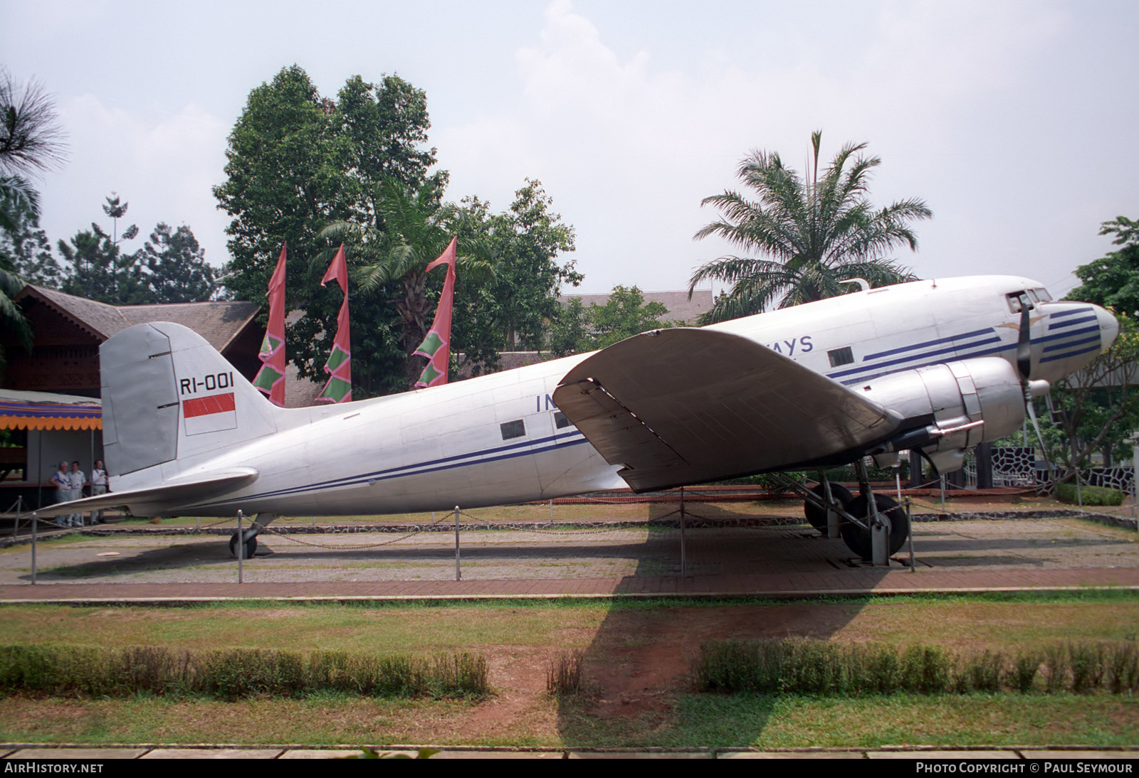 Aircraft Photo of RI-001 | Douglas C-47A Skytrain | Indonesia Airways | AirHistory.net #466184