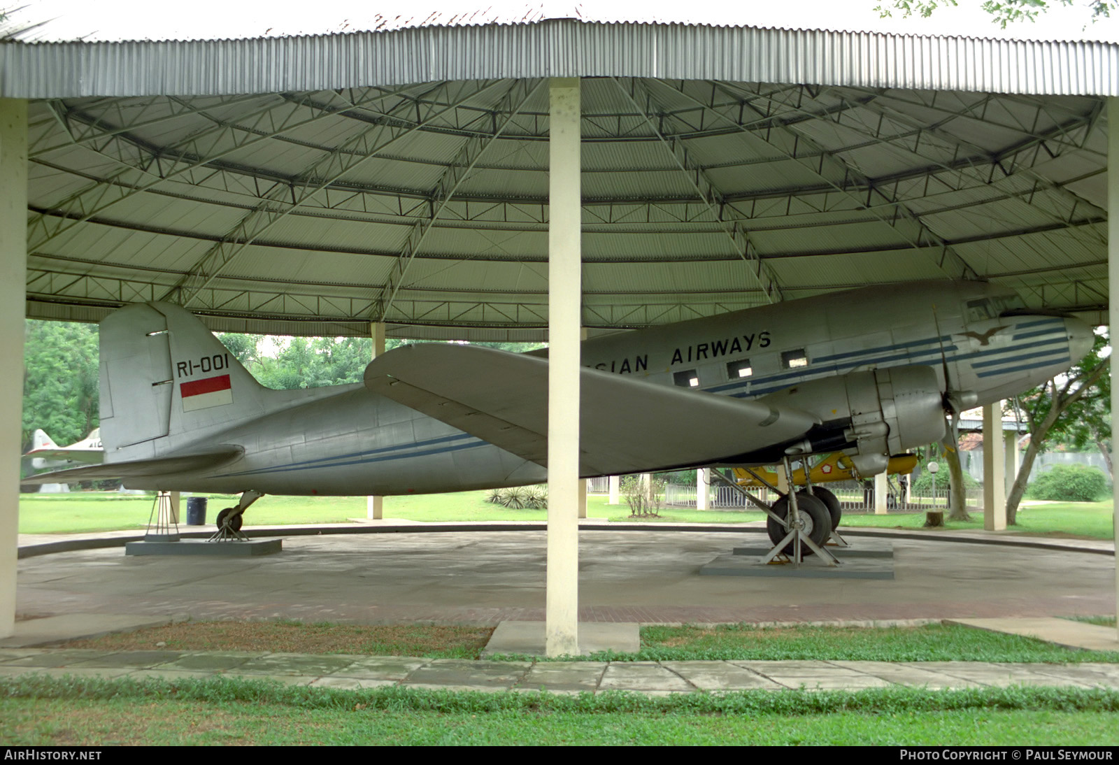Aircraft Photo of RI-001 | Douglas C-47A Skytrain | Indonesian Airways | AirHistory.net #466240
