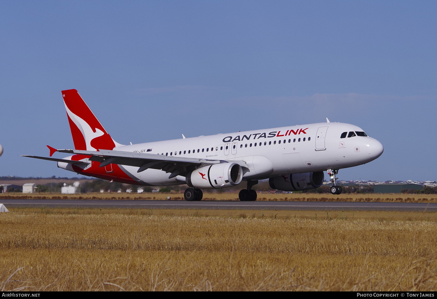 Aircraft Photo of VH-JQX | Airbus A320-232 | QantasLink | AirHistory.net #466334