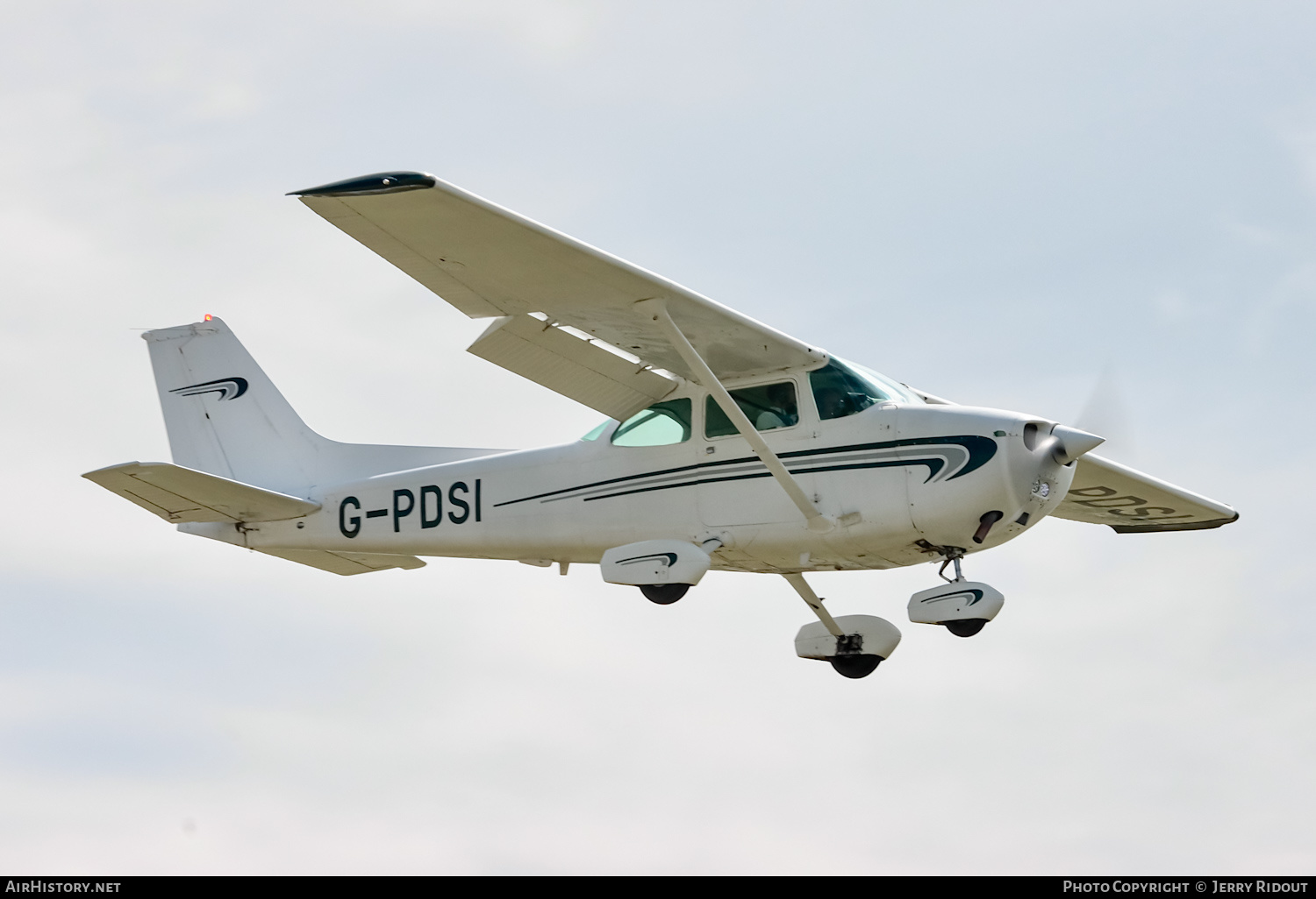 Aircraft Photo of G-PDSI | Cessna 172N Skyhawk II | AirHistory.net #466386