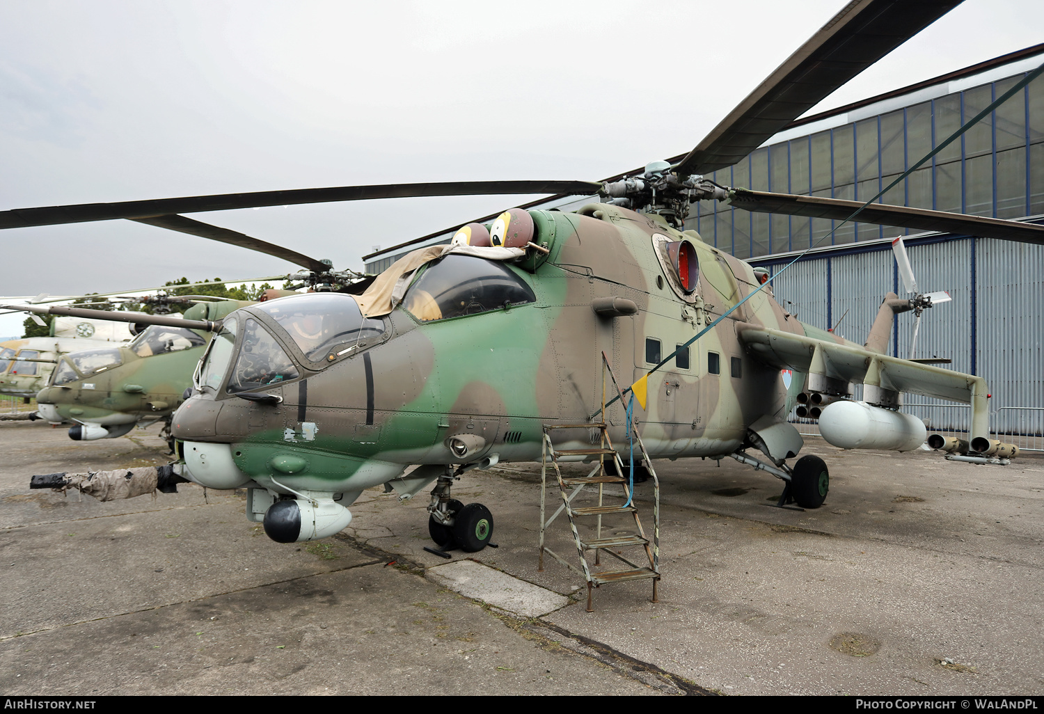 Aircraft Photo of 0927 | Mil Mi-24V | Slovakia - Air Force | AirHistory.net #466672