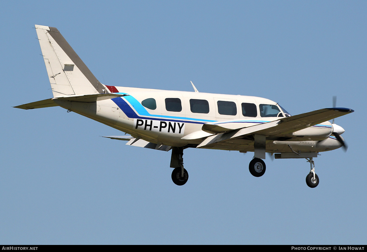 Aircraft Photo of PH-PNY | Piper PA-31-350 Chieftain | AirHistory.net #466812