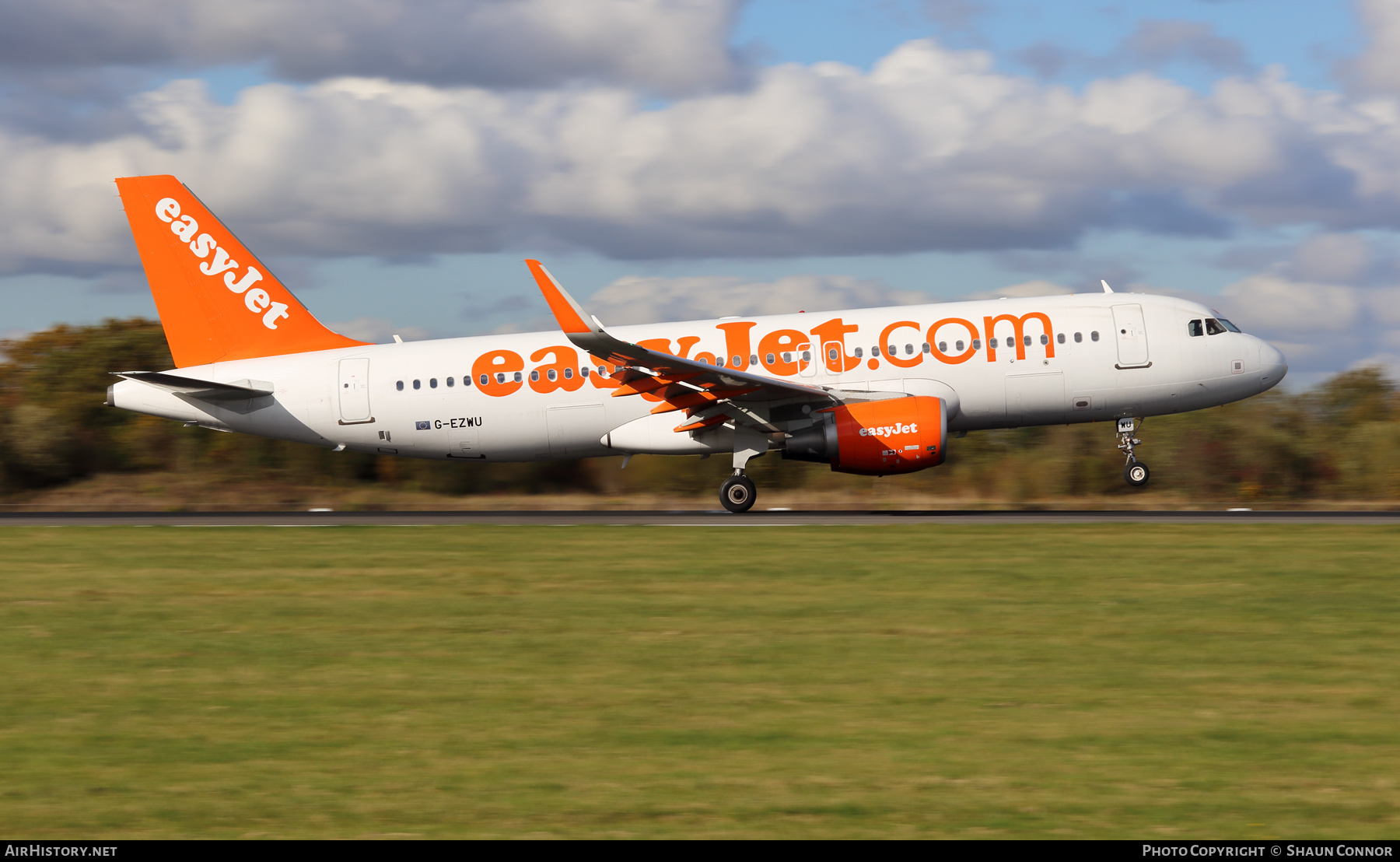 Aircraft Photo of G-EZWU | Airbus A320-214 | EasyJet | AirHistory.net #466981