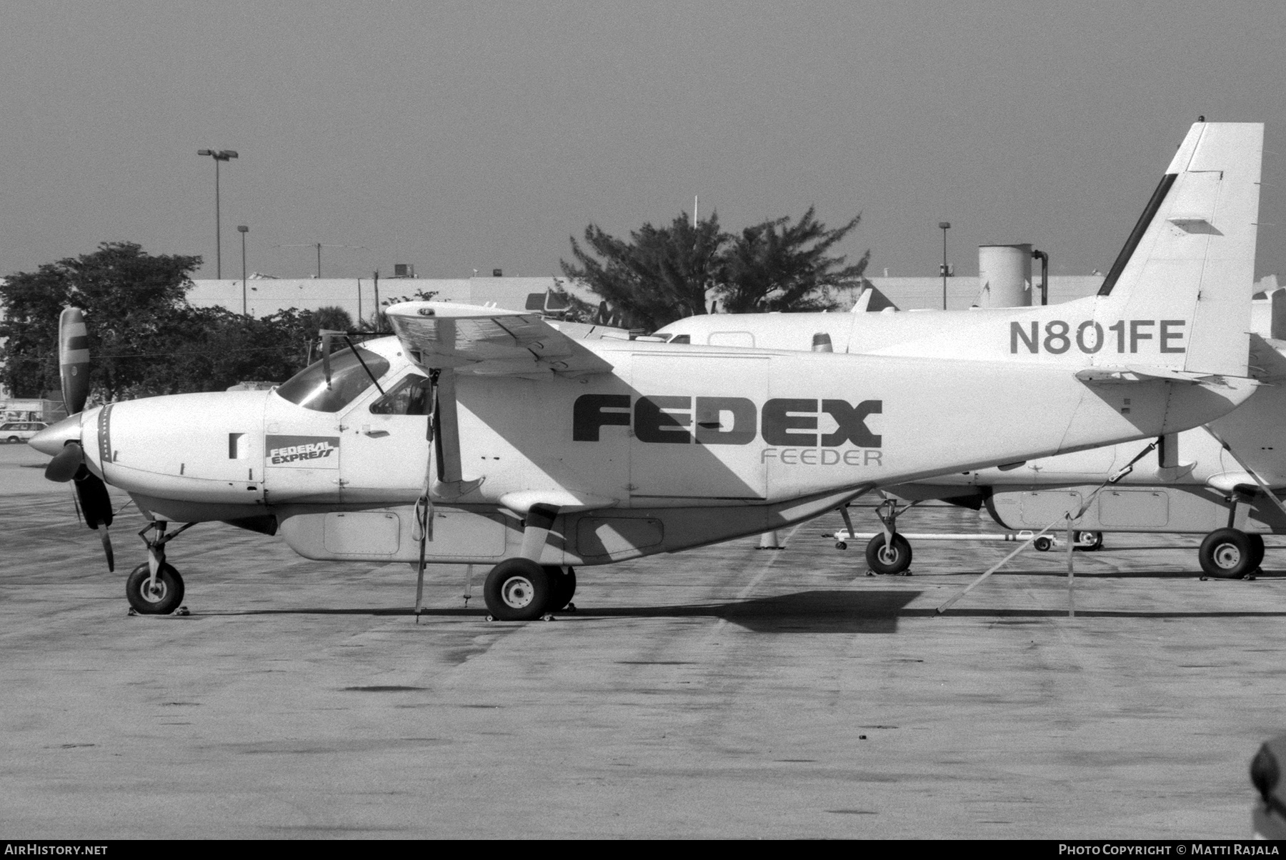 Aircraft Photo of N801FE | Cessna 208A Cargomaster | FedEx Feeder | AirHistory.net #467008