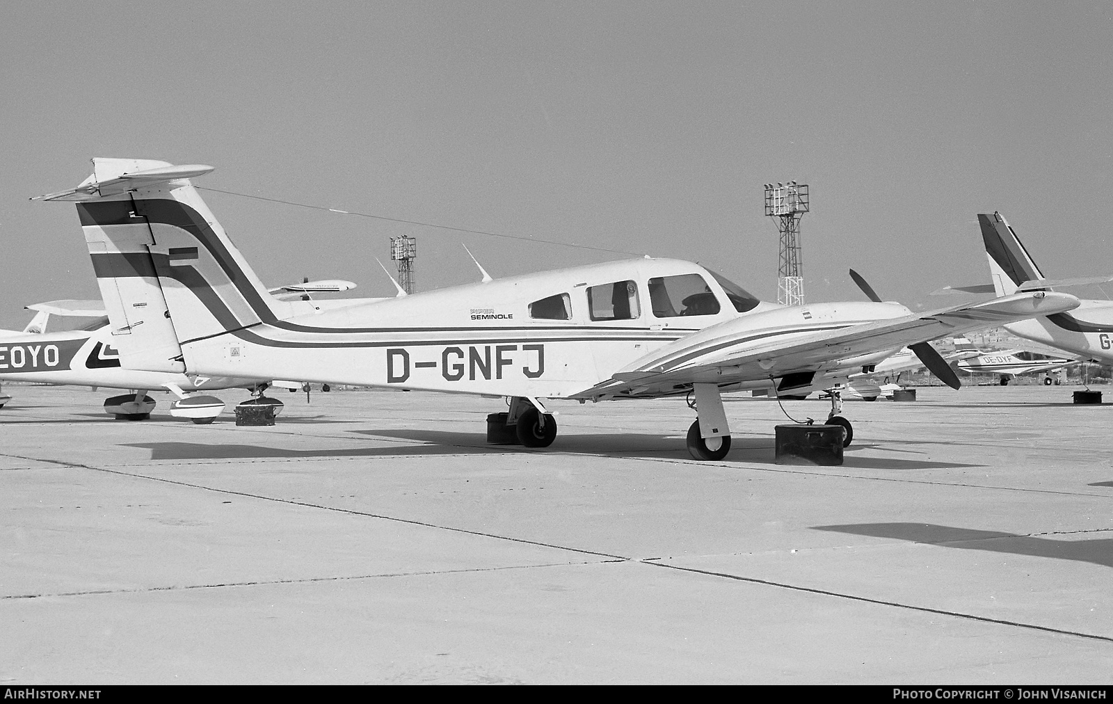 Aircraft Photo of D-GNFJ | Piper PA-44-180 Seminole | AirHistory.net #467164