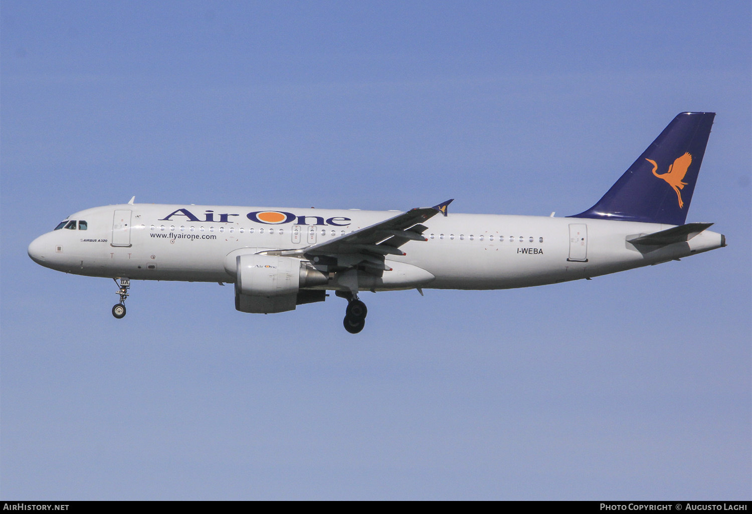 Aircraft Photo of I-WEBA | Airbus A320-214 | Air One | AirHistory.net #467275