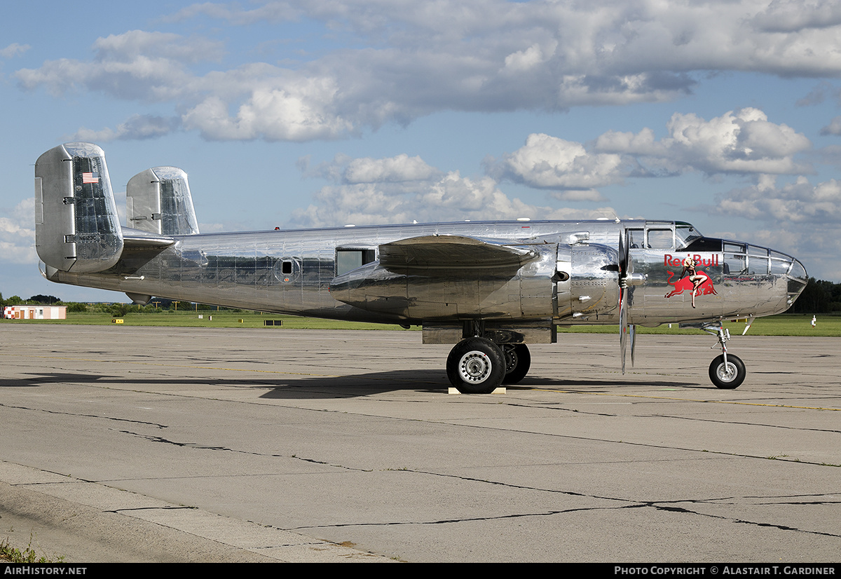 Aircraft Photo of N6123C | North American B-25J Mitchell | Red Bull | AirHistory.net #467288