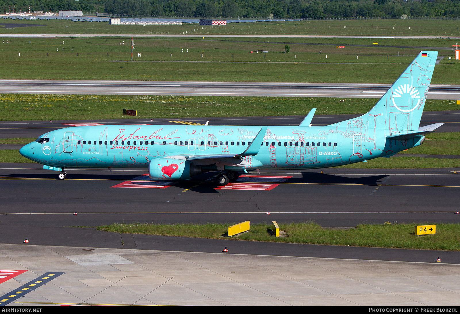 Aircraft Photo of D-ASXO | Boeing 737-8HX | SunExpress | AirHistory.net #467333