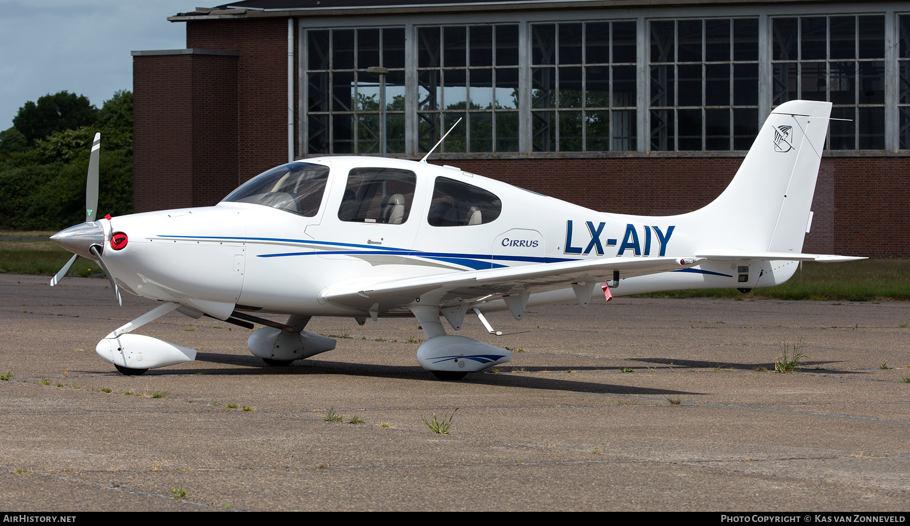 Aircraft Photo of LX-AIY | Cirrus SR-20 G1 | AirHistory.net #467411