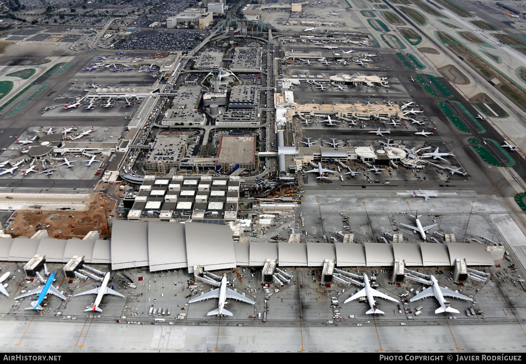 Airport photo of Los Angeles - International (KLAX / LAX) in California, United States | AirHistory.net #467474