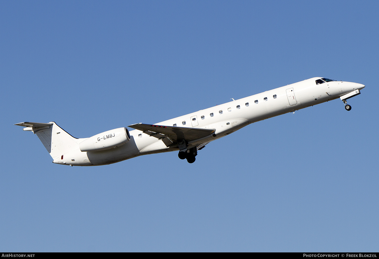 Aircraft Photo of G-EMBJ | Embraer ERJ-145EU (EMB-145EU) | Flybe | AirHistory.net #467555