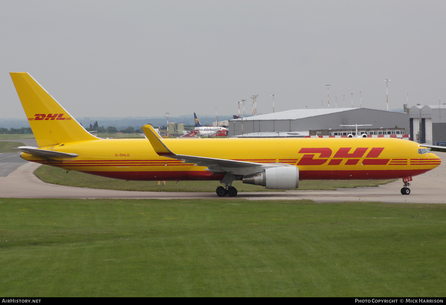 Aircraft Photo of G-DHLG | Boeing 767-3JHF | DHL International | AirHistory.net #467651