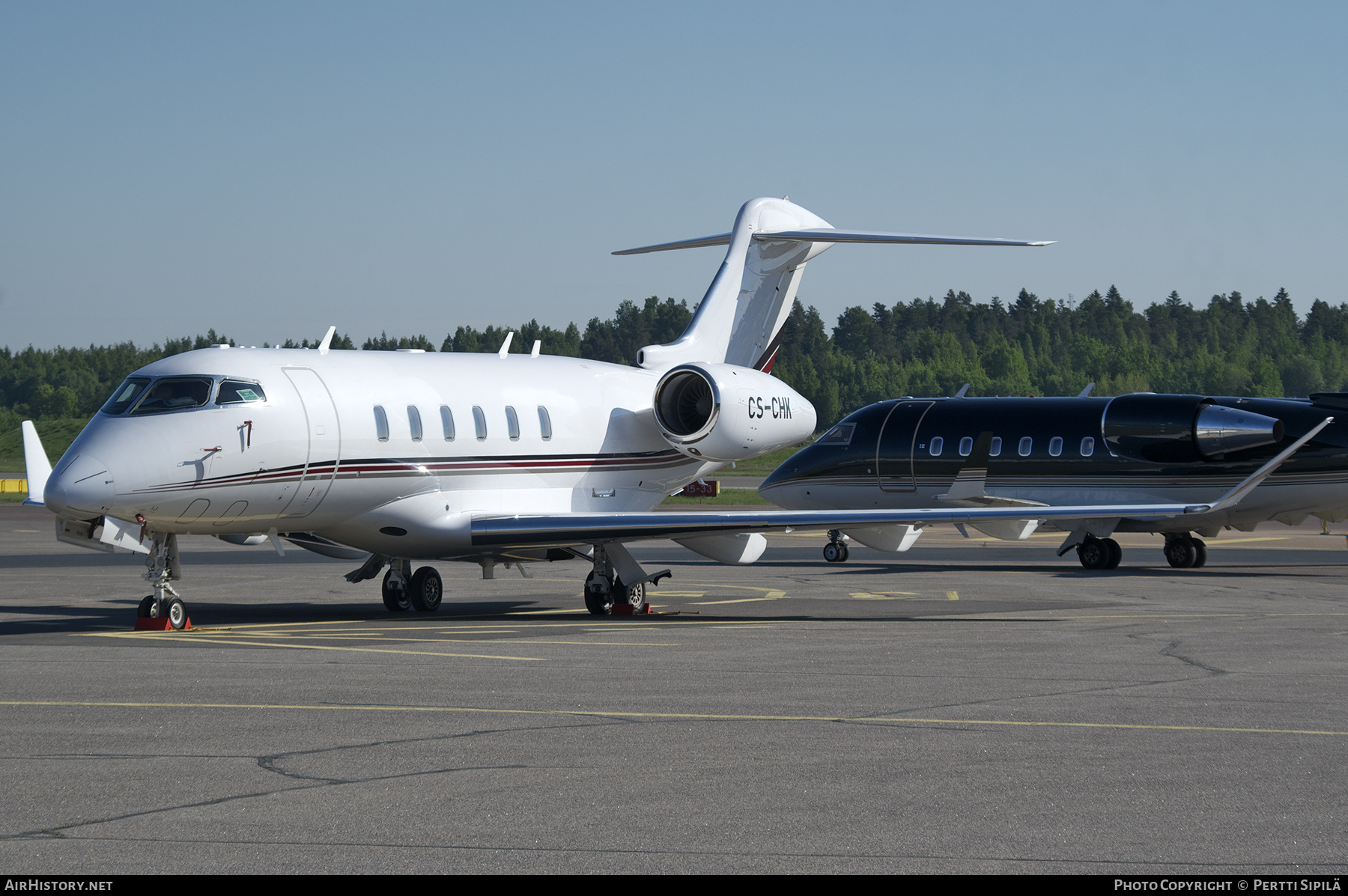 Aircraft Photo of CS-CHK | Bombardier Challenger 350 (BD-100-1A10) | AirHistory.net #467693