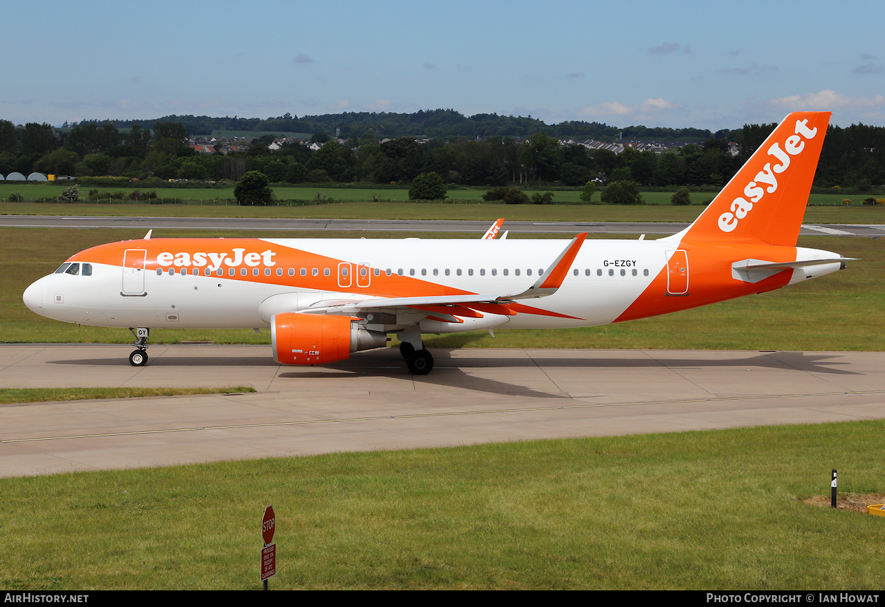 Aircraft Photo of G-EZGY | Airbus A320-214 | EasyJet | AirHistory.net #467750