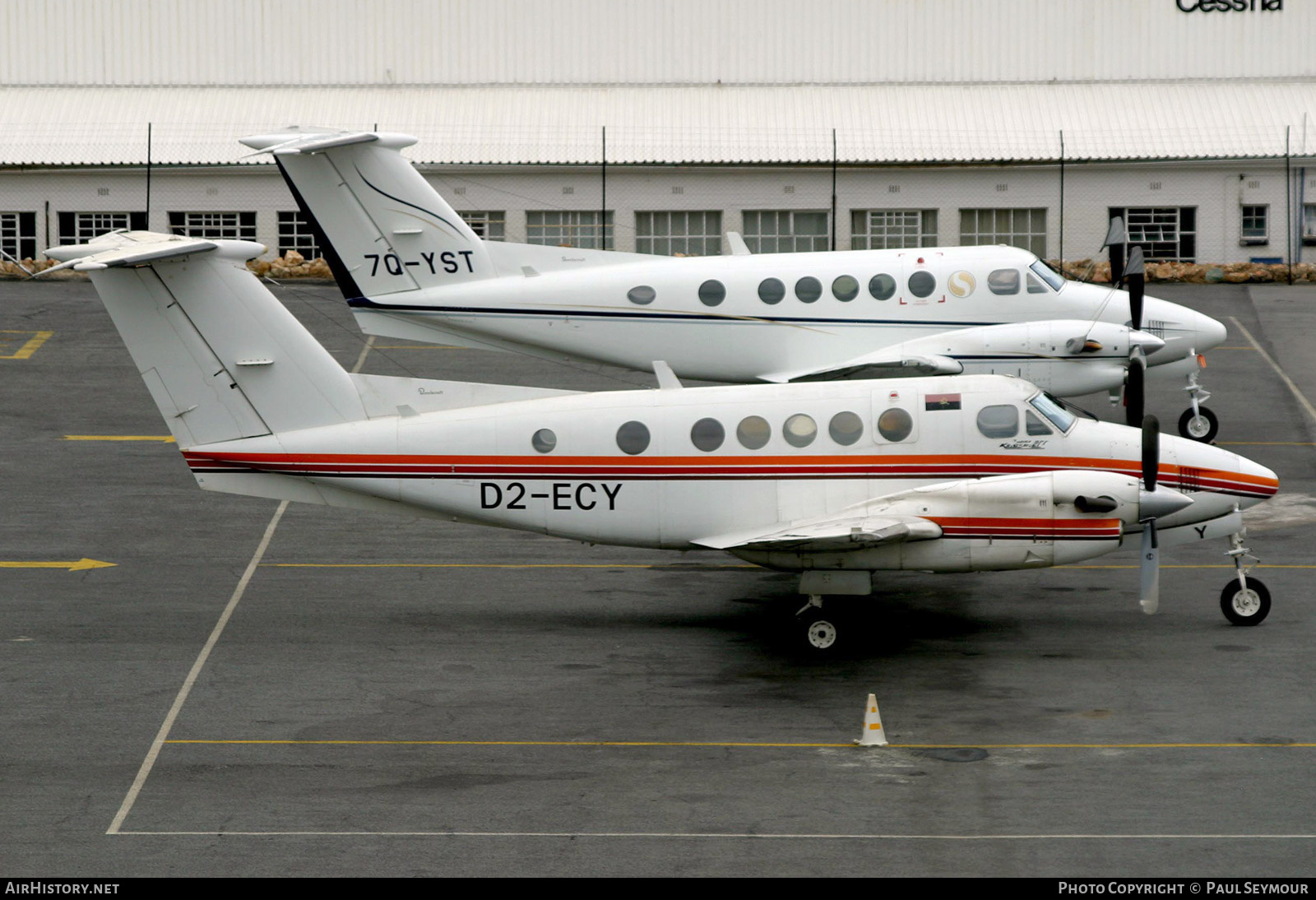 Aircraft Photo of D2-ECY | Beech B200C Super King Air | AirHistory.net #467821