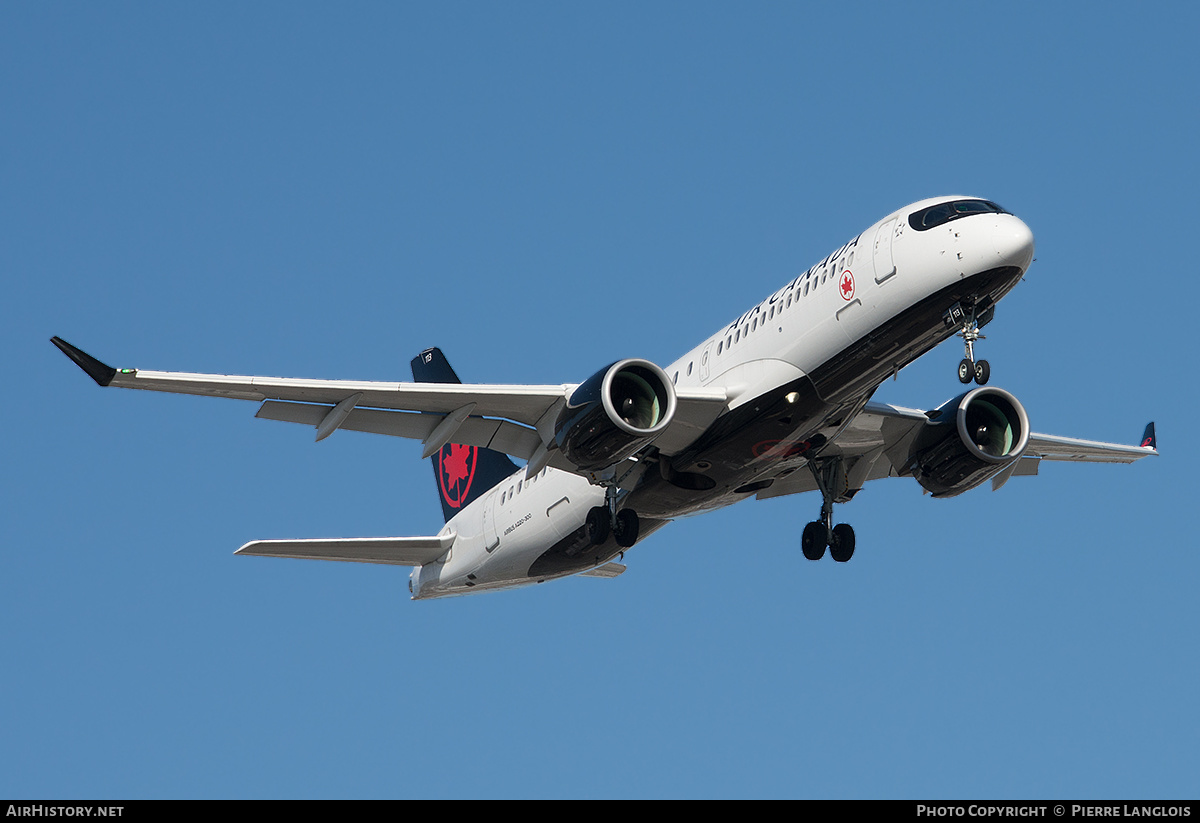 Aircraft Photo of C-GMZR | Airbus A220-371 (BD-500-1A11) | Air Canada | AirHistory.net #467833