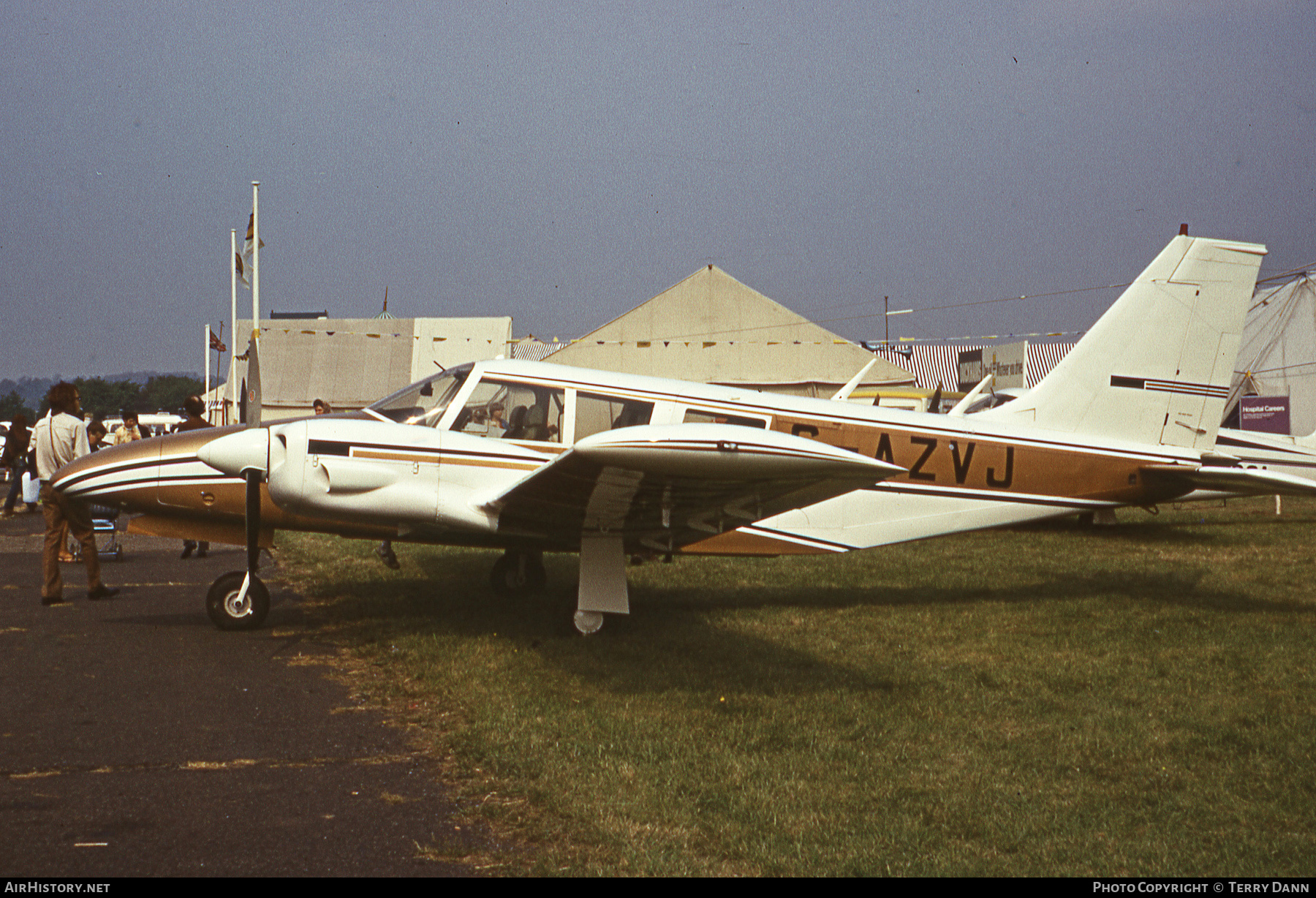 Aircraft Photo of G-AZVJ | Piper PA-34-200T Seneca II | AirHistory.net #467834