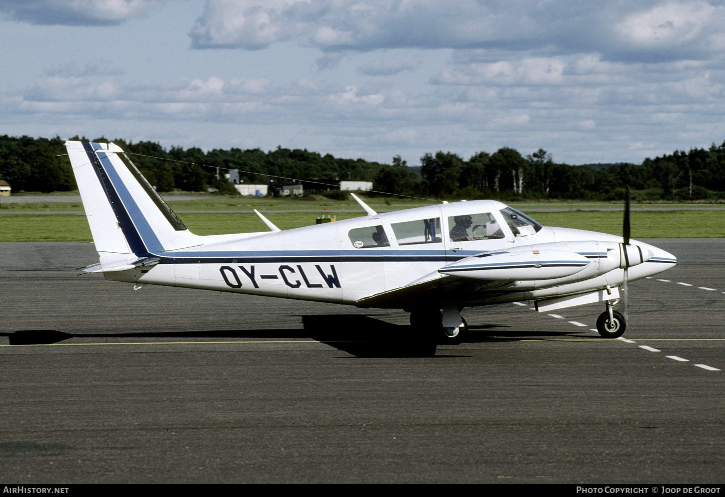Aircraft Photo of OY-CLW | Piper PA-30-160 Twin Comanche C | AirHistory.net #467860