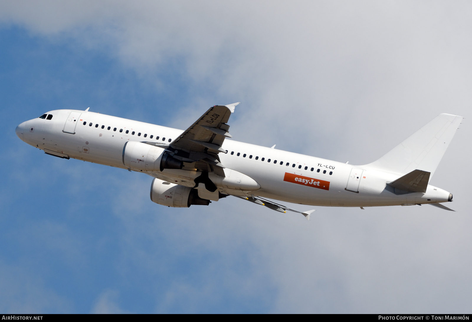 Aircraft Photo of YL-LCU | Airbus A320-214 | EasyJet | AirHistory.net #467920