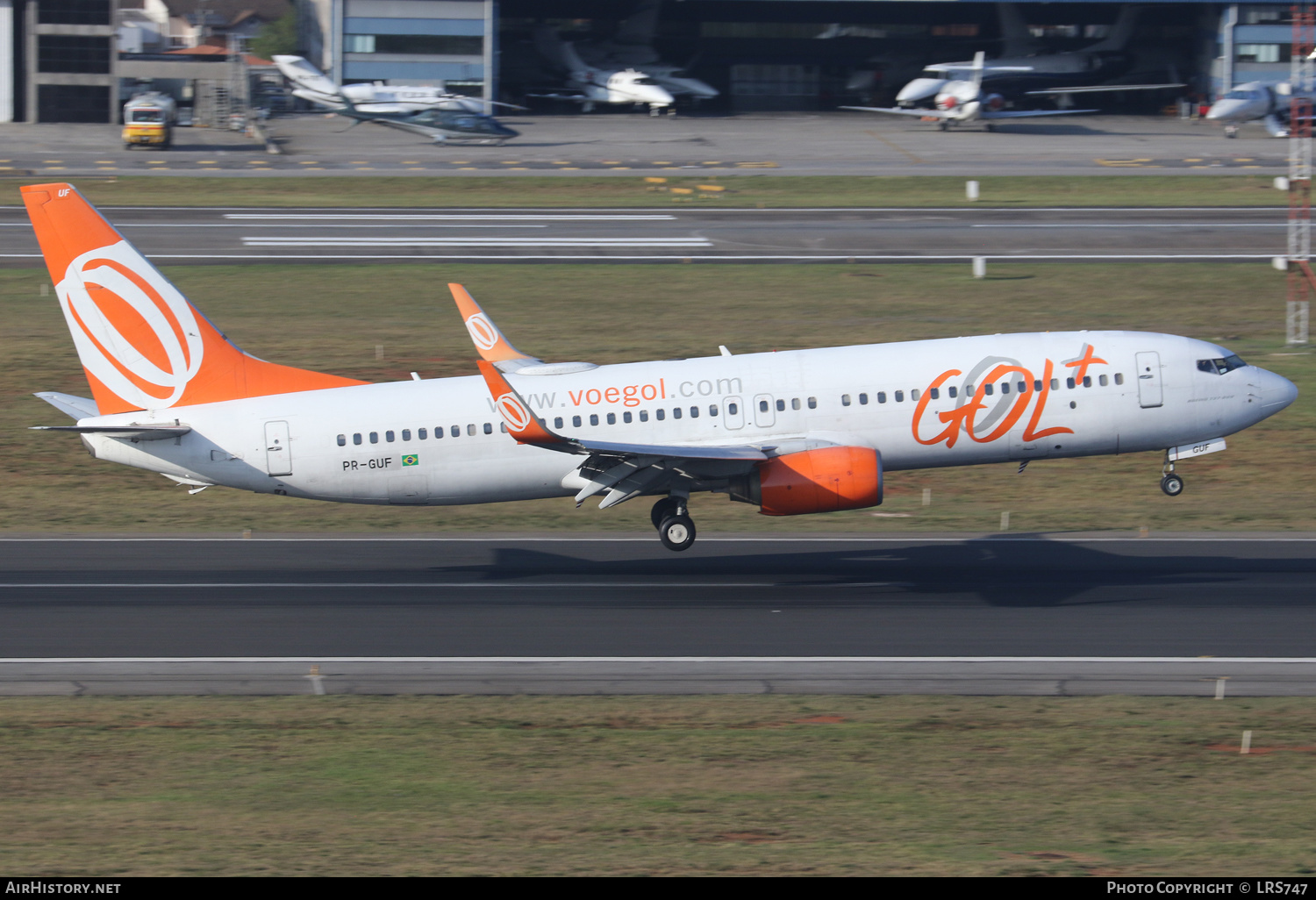 Aircraft Photo of PR-GUF | Boeing 737-8EH | GOL Linhas Aéreas | AirHistory.net #467978