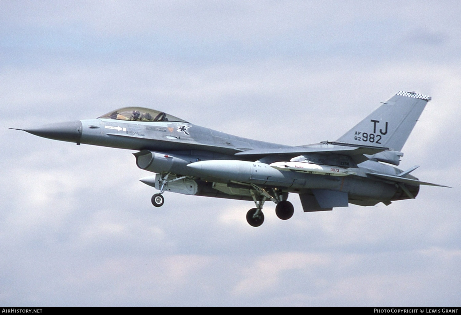 Aircraft Photo of 82-0982 / AF82-982 | General Dynamics F-16A Fighting Falcon | USA - Air Force | AirHistory.net #468007