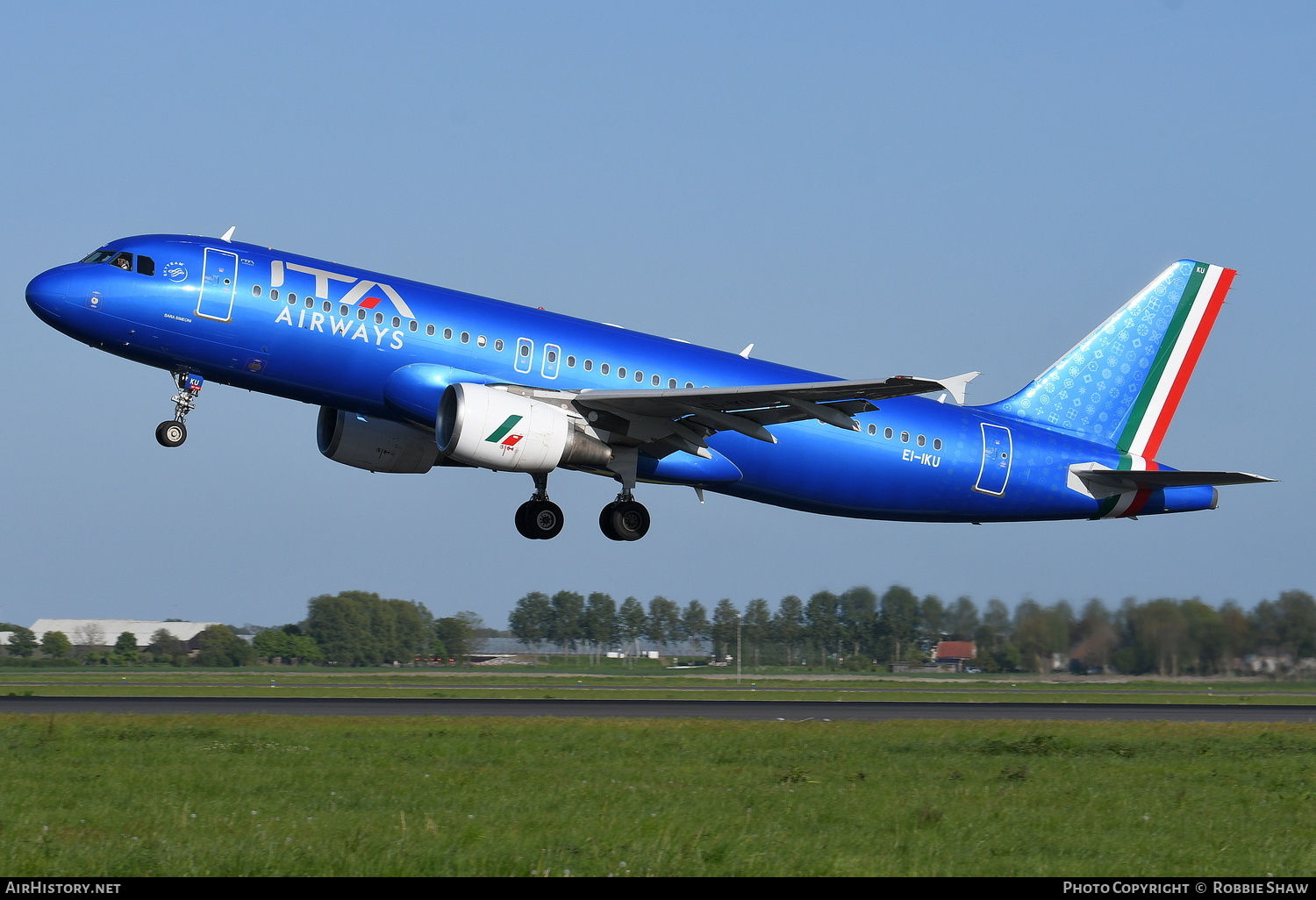Aircraft Photo of EI-IKU | Airbus A320-214 | ITA Airways | AirHistory.net #468132