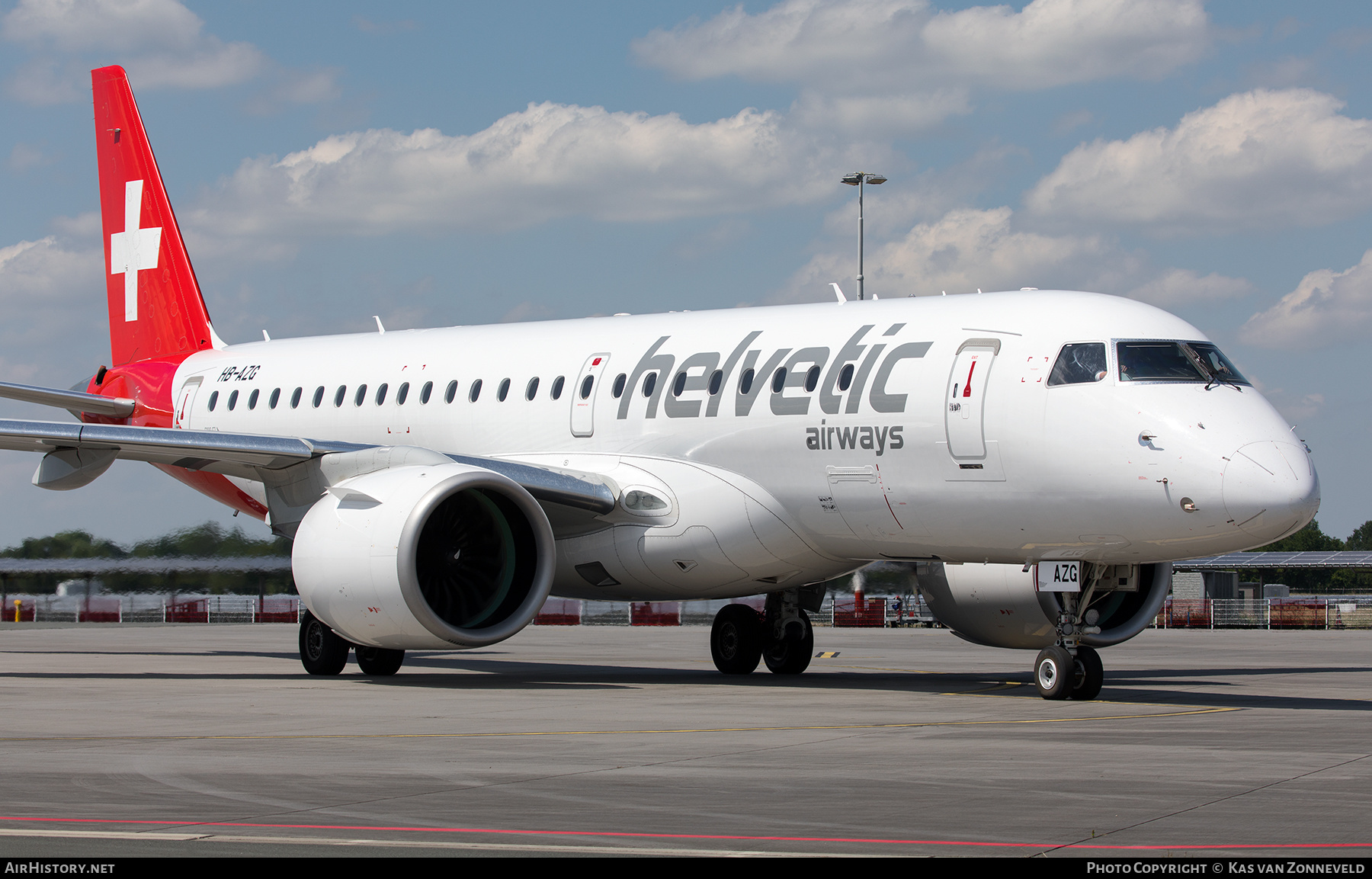 Aircraft Photo of HB-AZG | Embraer 190-E2 (ERJ-190-300) | Helvetic Airways | AirHistory.net #468264