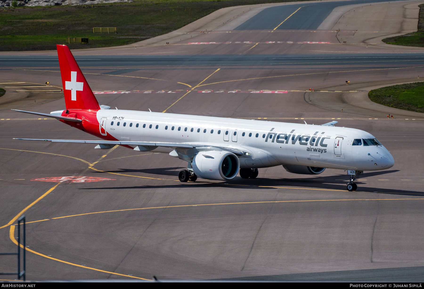 Aircraft Photo of HB-AZK | Embraer 195-E2 (ERJ-190-400) | Helvetic Airways | AirHistory.net #468398
