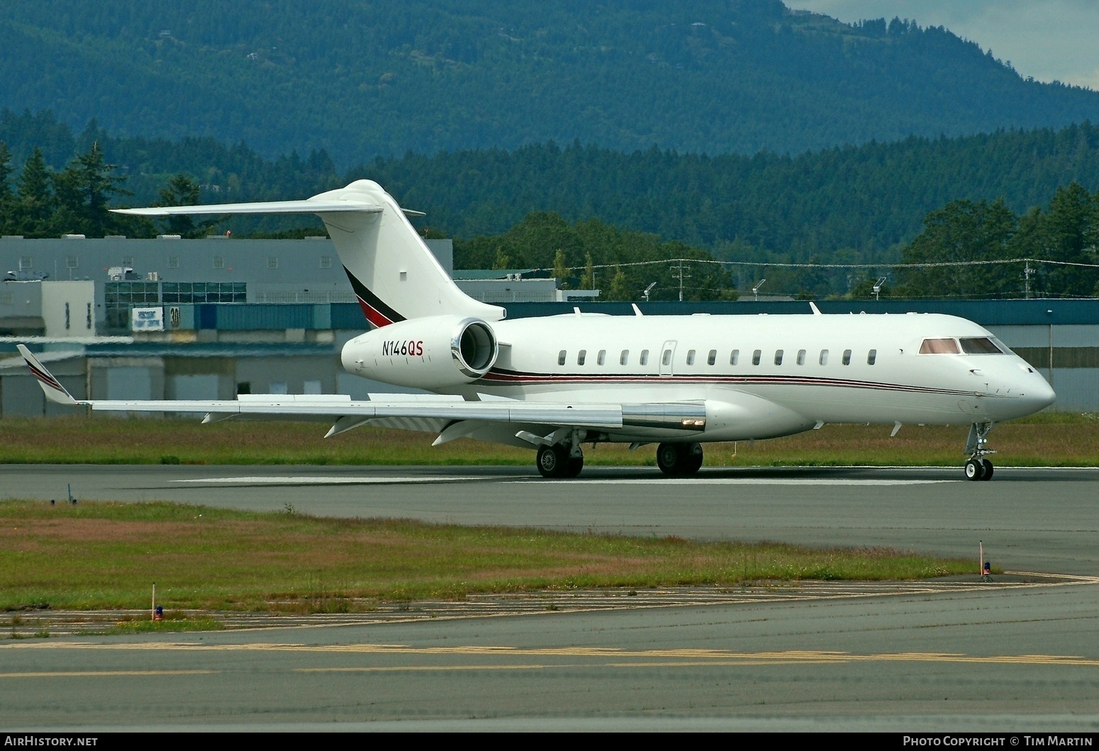 Aircraft Photo of N146QS | Bombardier Global 6000 (BD-700-1A10) | AirHistory.net #468412