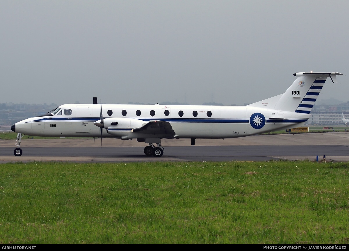 Aircraft Photo of 1901 | Beech 1900C-1 | Taiwan - Air Force | AirHistory.net #468587