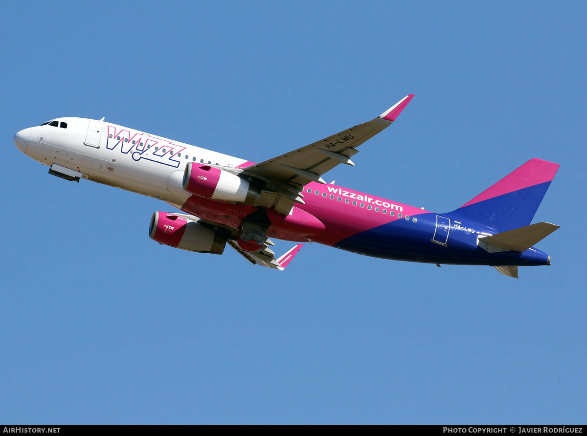 Aircraft Photo of HA-LWU | Airbus A320-232 | Wizz Air | AirHistory.net #468626
