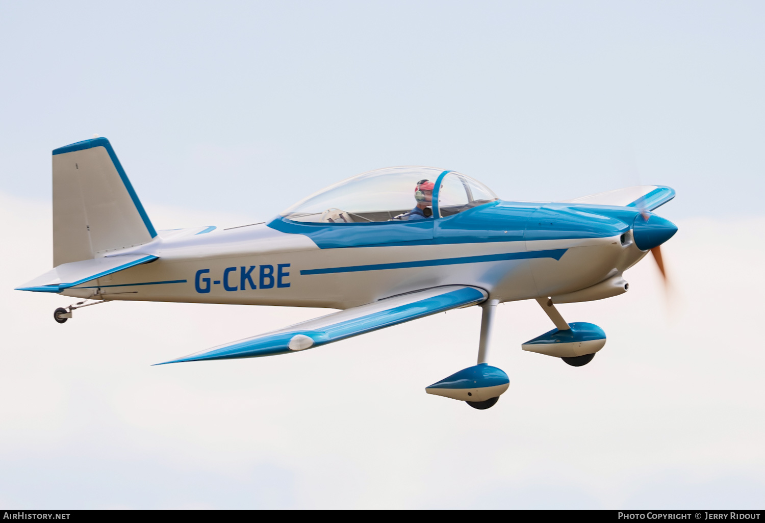 Aircraft Photo of G-CKBE | Van's RV-8 | AirHistory.net #468637