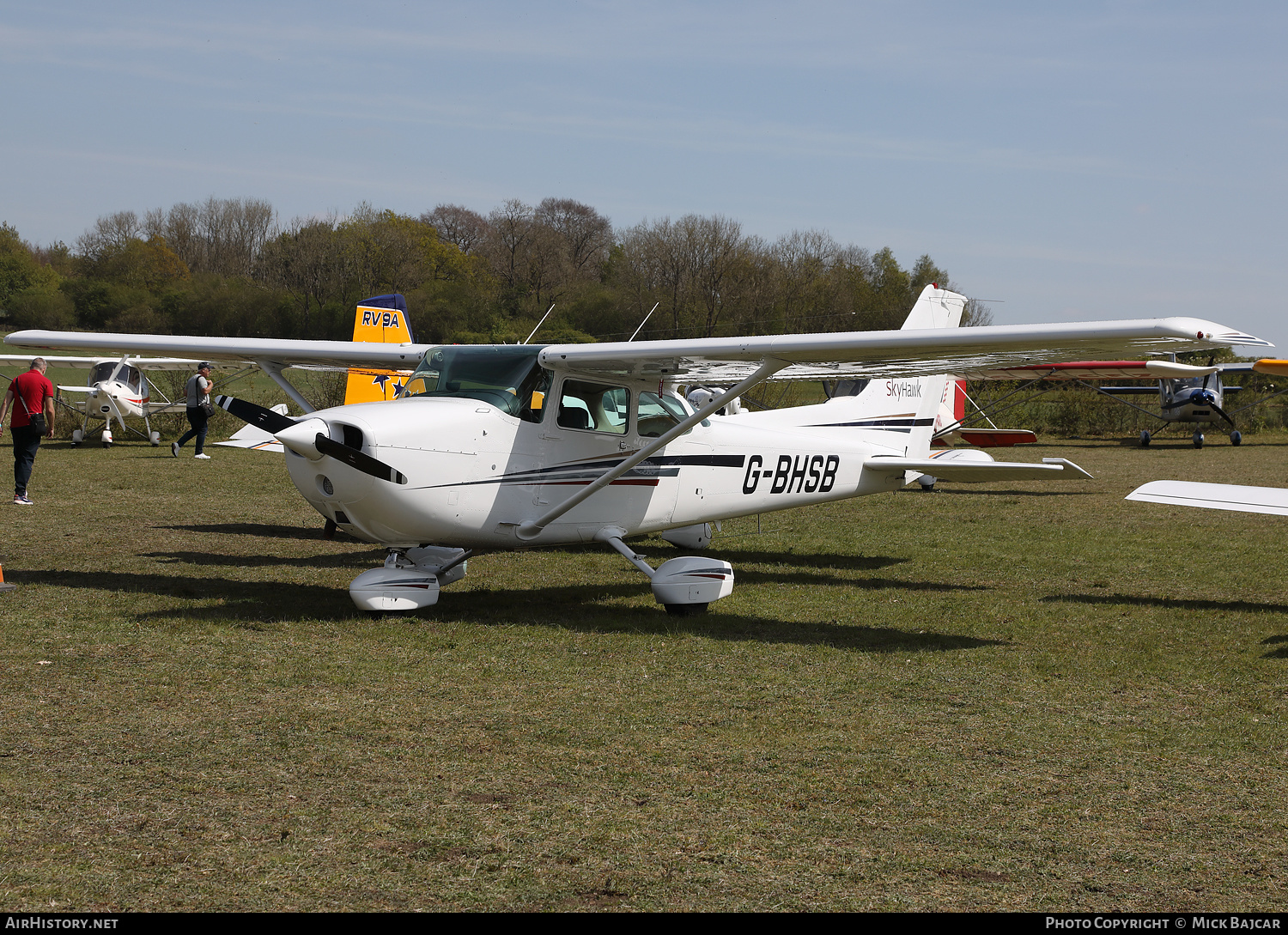 Aircraft Photo of G-BHSB | Cessna 172N Skyhawk 100 II | AirHistory.net #468937