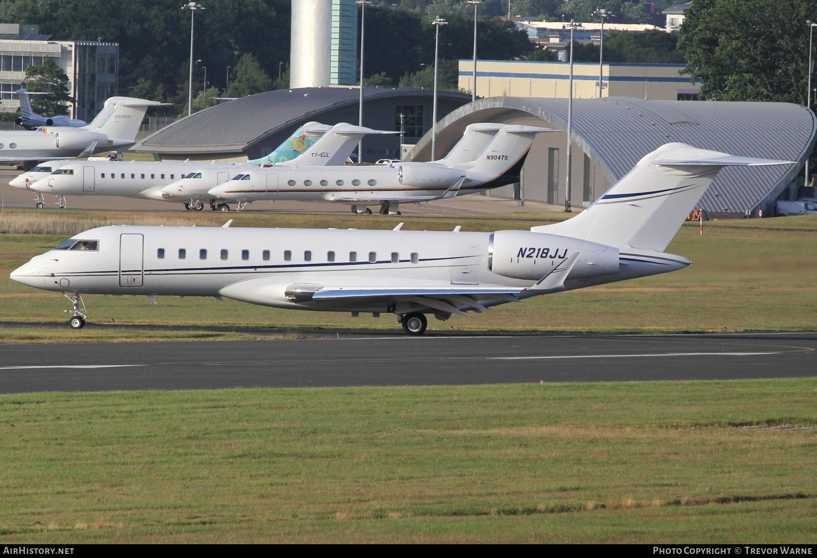 Aircraft Photo of N218JJ | Bombardier Global Express XRS (BD-700-1A10) | AirHistory.net #468973