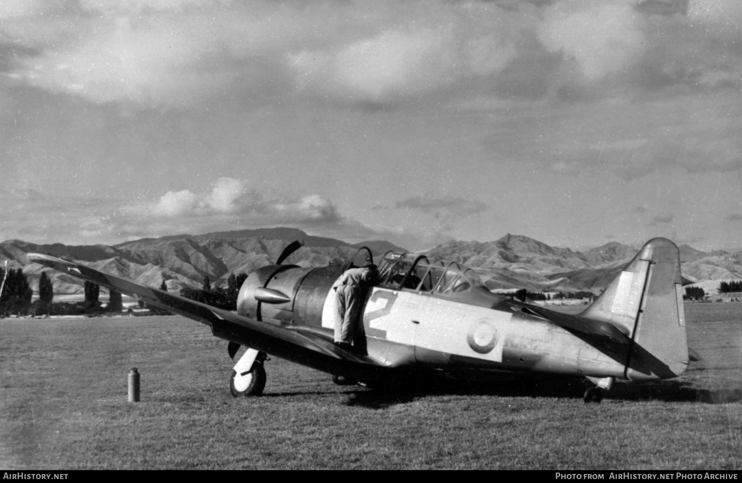 Aircraft Photo of NZ922 | North American AT-16 Harvard II | New Zealand - Air Force | AirHistory.net #469034