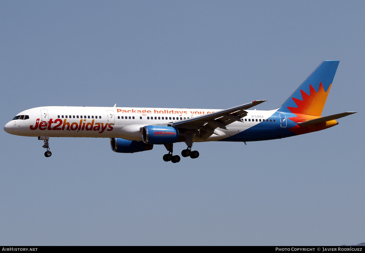 Aircraft Photo of G-LSAJ | Boeing 757-236 | Jet2 Holidays | AirHistory.net #469089
