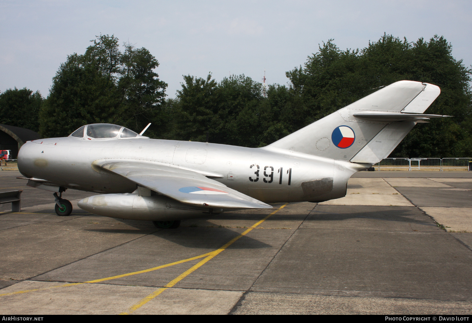 Aircraft Photo of 3911 | Mikoyan-Gurevich MiG-15bis | Czechoslovakia - Air Force | AirHistory.net #469193