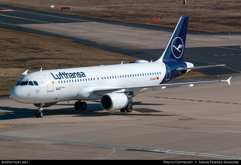 Aircraft Photo of D-AIZI | Airbus A320-214 | Lufthansa | AirHistory.net #469228