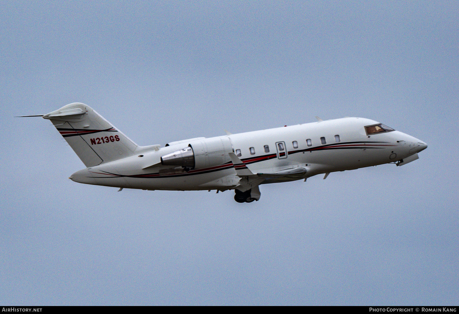 Aircraft Photo of N213GS | Bombardier Challenger 605 (CL-600-2B16) | AirHistory.net #469270