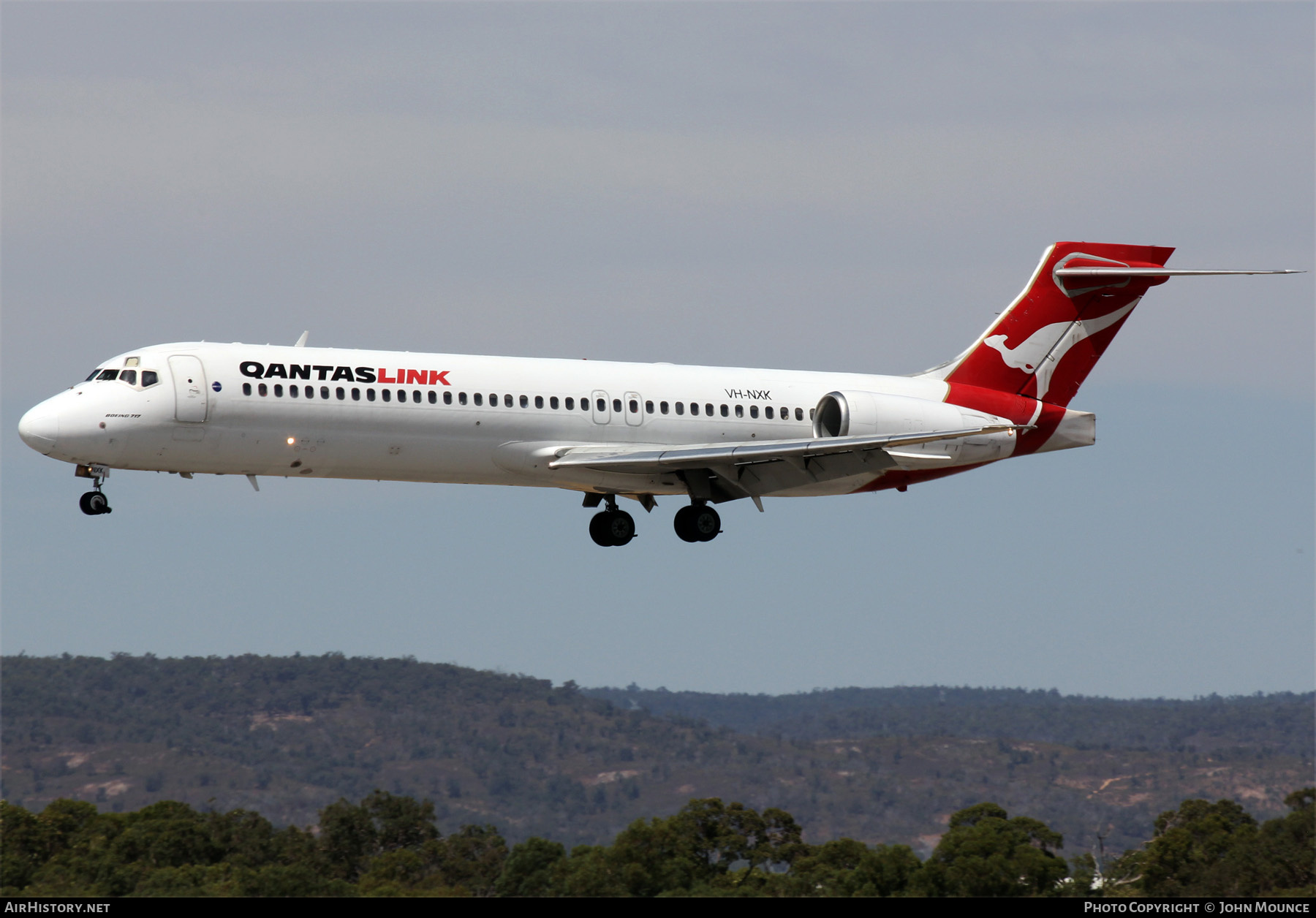 Aircraft Photo of VH-NXK | Boeing 717-231 | QantasLink | AirHistory.net #469280